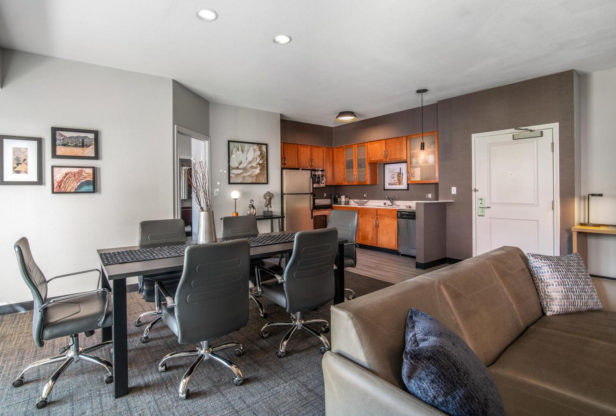 Residence Inn Phoenix Glendale Sports & Entertainment District Eksteriør billede