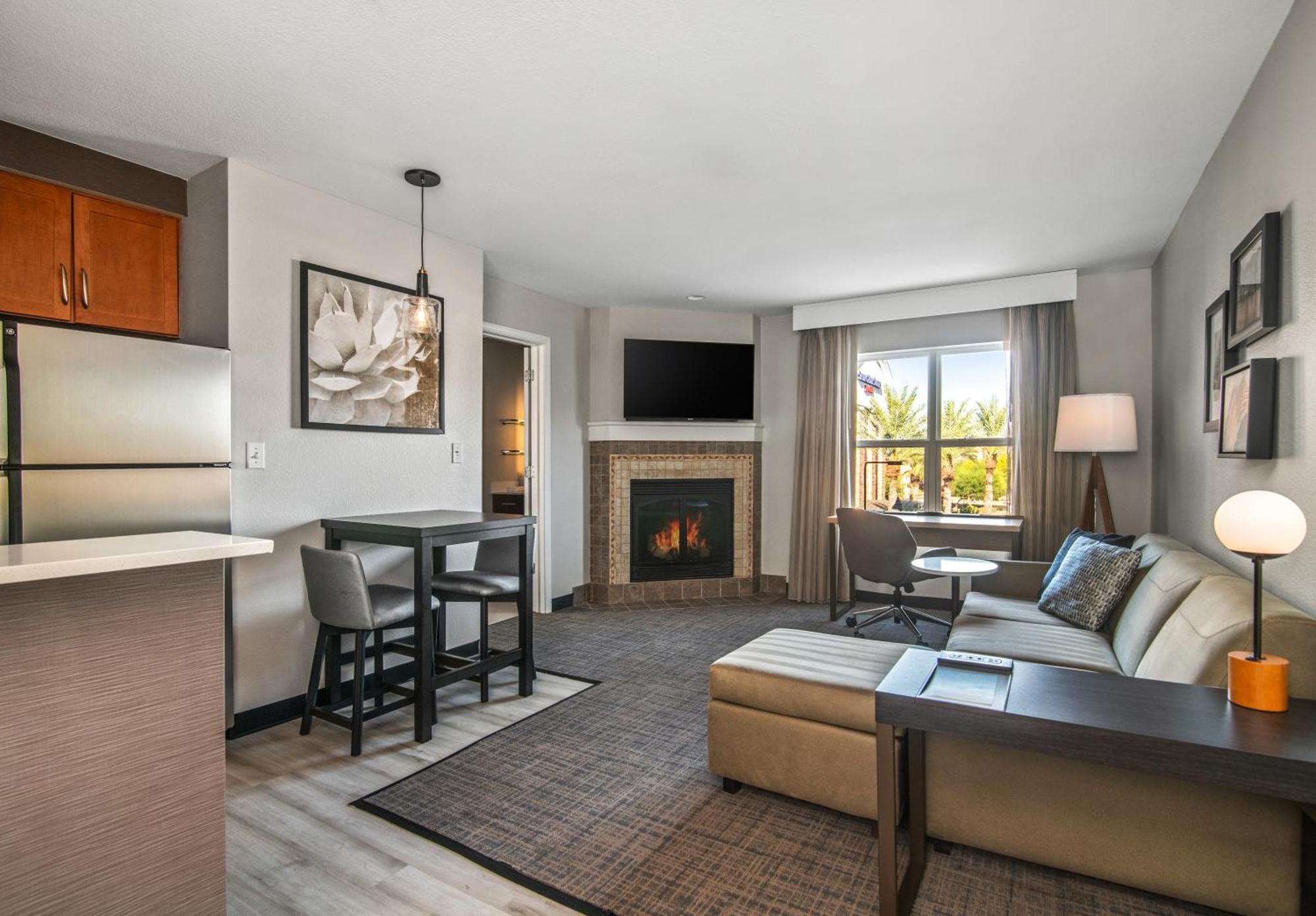 Residence Inn Phoenix Glendale Sports & Entertainment District Eksteriør billede